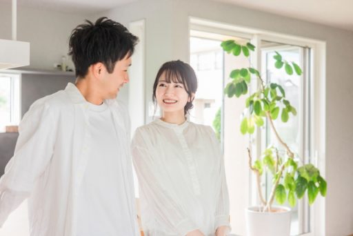 実家暮らしを続けながら結婚を目指すためには？